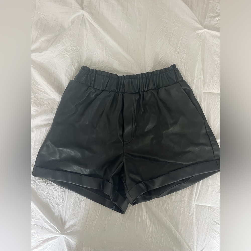 FOREVER21 Faux Leather Shorts in Black